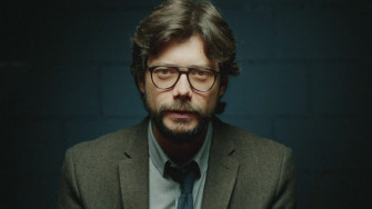 En Professor Money Heist 4k Confessing Wallpaper