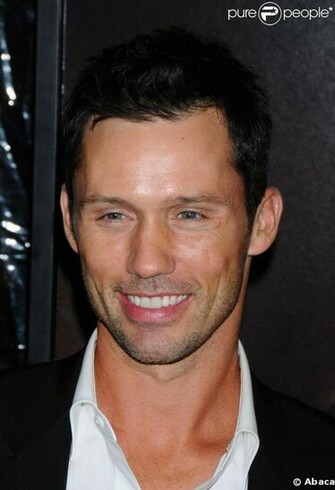 Jeffrey Donovan Wallpaper
