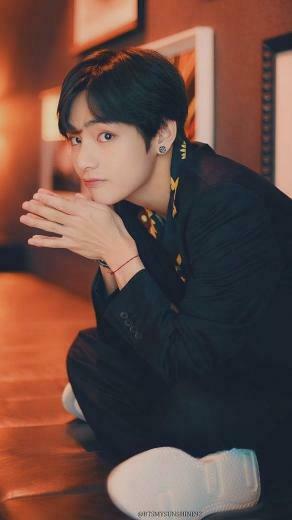 Kim Taehyung Naver X Dispatch Bts In Bbma Lockscreen