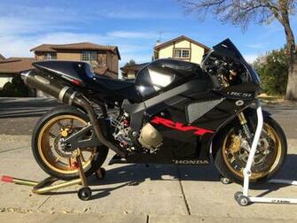 If You Can T Beat Em Honda Rc51 Rvt1000r Rare