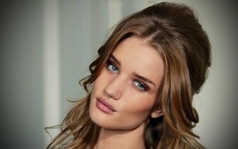 Rosie Huntington Whiteley Wallpaper