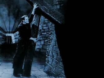 Holiday Wallpaper Frankenstein