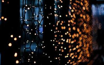 Light Bulb Close Up Garland Net Wallpaper