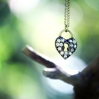 Heart Necklace By Incolor16