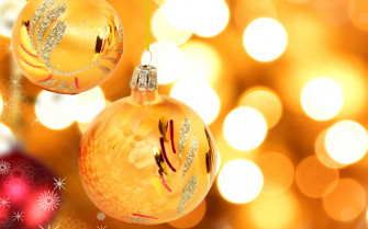 Christmas Balls Wallpaper