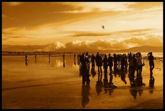 Beachx2 Meeting On Beach Wallpaper