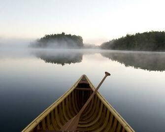 Canoe Wallpaper Newsread In