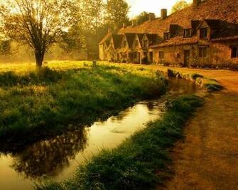 English Cottage Wallpaper HD Pics