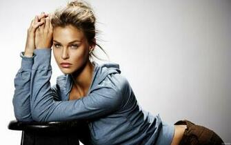 Bar Refaeli Wallpaper Pictures Image