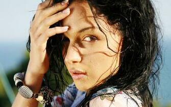 Actress Hot Pix Katie Fey Water Drop HD Wallpaper