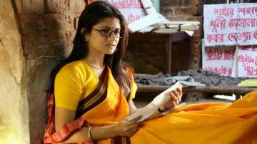 Srabanti Chatterjee HD Wallpaper Glasses Leg Temple Sitting