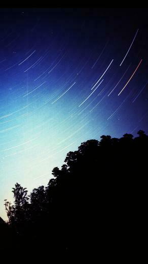 Star Trail The iPhone Wallpaper