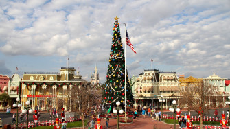 Magic Kingdom Christmas Wallpaper On