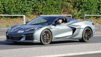 Chevrolet Corvette E Ray Hybrid Spied Completely Undisguised