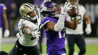 Minnesota Vikings Quarterback Case Keenum Drops Pass In