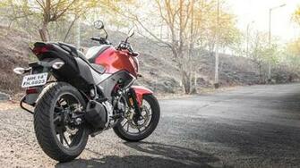 Honda Cb Hornet 160r Bike On Road Amazing Wallpaper HD