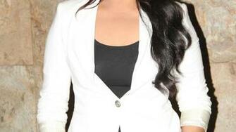 Sonakshi Sinha In Lootera Movie Promotion