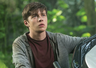 Nick Robinson American Actor Wallpaper Background