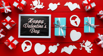 Love Red Gift Happy Valentine S Day Holiday 4k Wallpaper