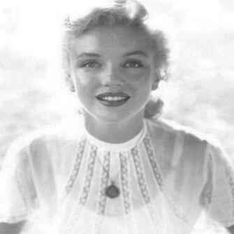 Norma Jean Wallpaper