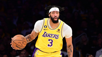 Anthony Davis Dominates Again Leads Lakers Past Memphis Nba
