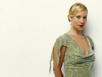 Un Wallpaper Di Christina Applegate Star Sposati Con