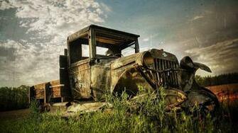 Vintage Trucks Wallpaper Rusty