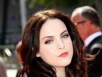 Elizabeth Gillies Image HD Wallpaper