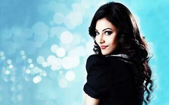Urvashi Rautela Hot Actress TrendingHDwallpaper