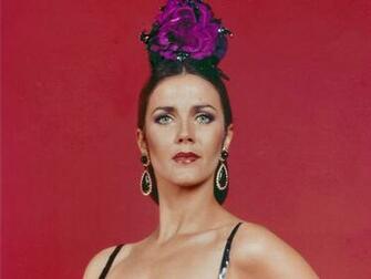 Lynda Carter Wallpaper