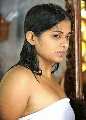 Actress Priyamani Hot Photos And Priya Mani Wallpaper