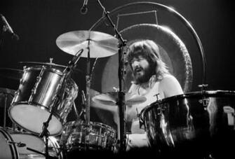 Drummer Cafe John Bonham