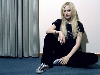 Avril Lavigne Wallpaper Singers At
