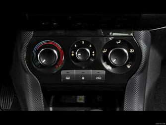 Fiat Bravo Essence 16v E Torq Interior Wallpaper