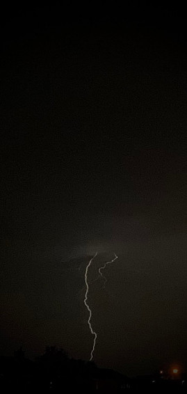 Lightning Wallpaper iPhone