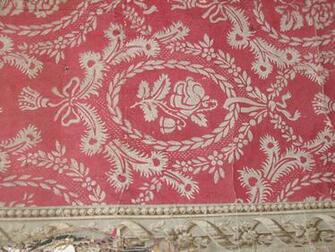 Gray Colonial Wallpaper