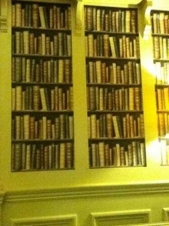 Faux Bookcase Wallpaper I Need This B O K W R M