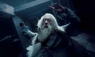 Dumbledore In Harry Potter And The Deathly Hallows Desktop Wallpaper