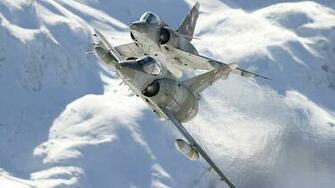 Amazing War Aircraft Screensavers And Wallpaper