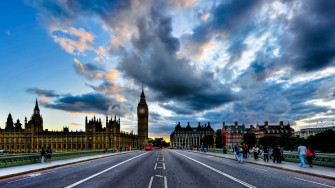 Lands In Uk Full HD Wallpaper Desktop