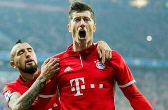 Lewandowski Reaches A Century Of Bayern Goals Septin911