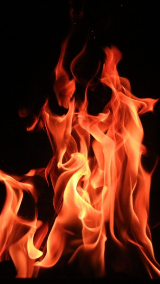 iPhone Fire Wallpaper On