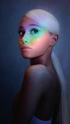 Ariana Grande Wallpaper Lockscreen Uploaded By Random