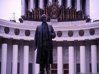 Lenin Statue Wallpaper Crazy Frankenstein