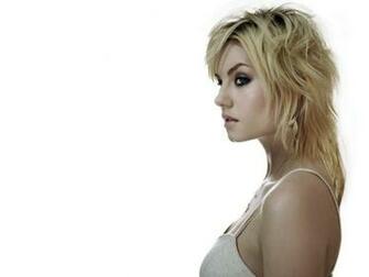 Elisha Cuthbert HD Wallpaper