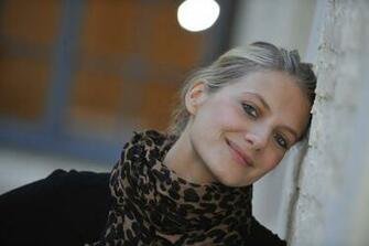 HD Melanie Laurent Wallpaper HDwallsource