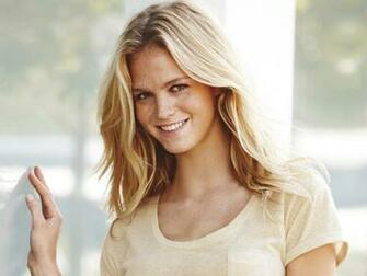 Erin Heatherton Thewallpaper Desktop Wallpaper