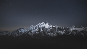 Wallpaper Mountain Night Starry Sky Dark 4k