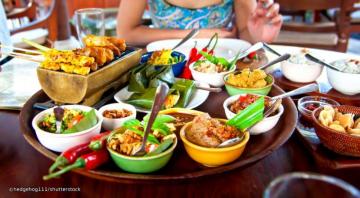 Ikan Goreng Indonesian Food Wallpaper Minimalist