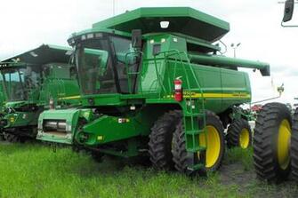 John Deere Combine Wallpaper